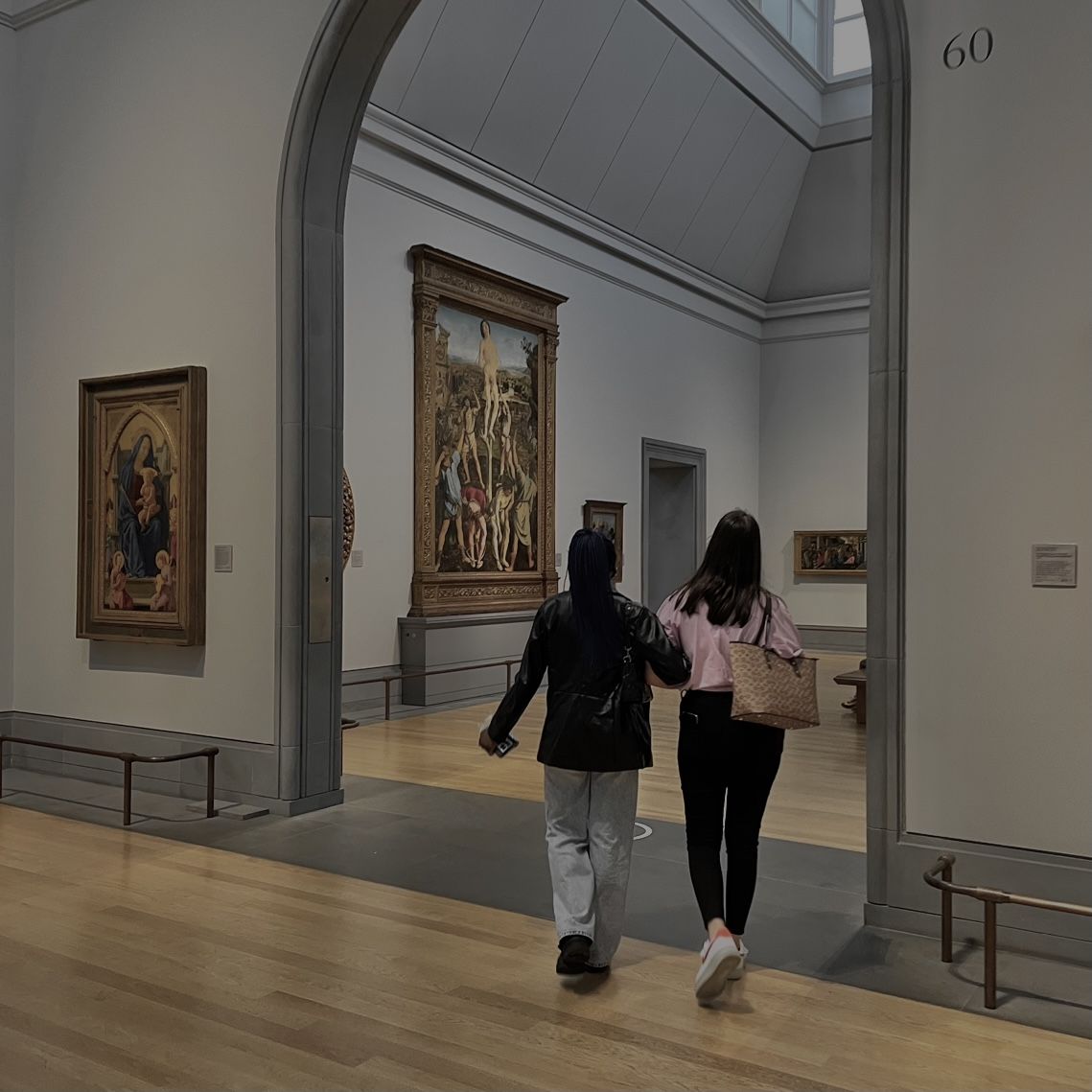 museum | Art gallery outfit, Friend poses, Best friend goals museum | Art gallery outfit, Friend poses, Best friend goals